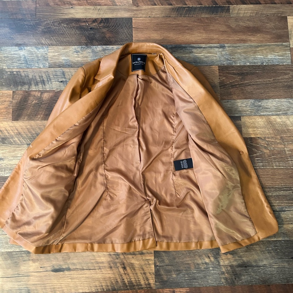 Bagatelle Tan  Blazer NWT - Picture 7 of 10